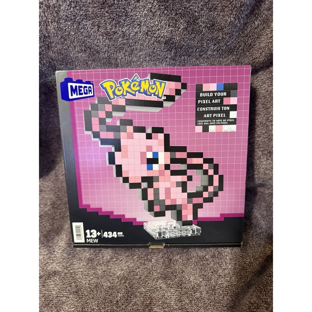 Mega Pokemon Pixel Art Mew (Brand‎ NEW)